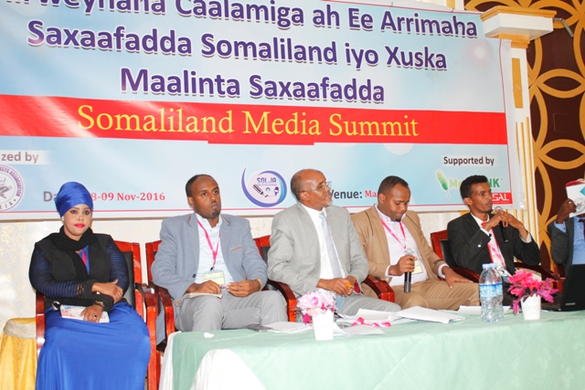 Penalists: Nimco(Radio Hargeisa), Gu’leed (HRC), Mohamed(Star Tv), Abdirisak(Coordinator) and Nageeye (Freelance journalist).